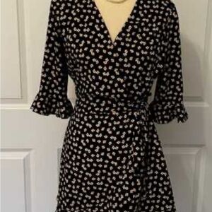 LOFT Black and White Floral Wrap Romper Dress- Size 6